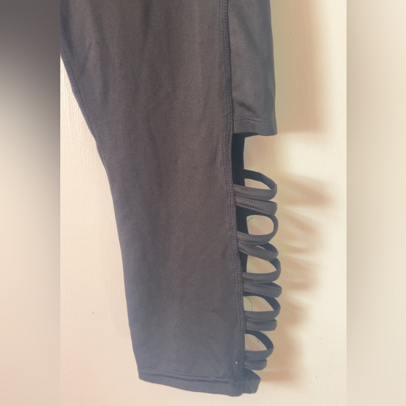 Zone Pro Black Active Leggings - Picture 2 of 4